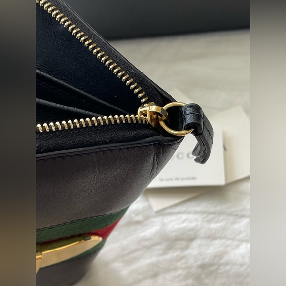 Gucci Sylvie black zippy aroun wallet - Picture 9 of 16